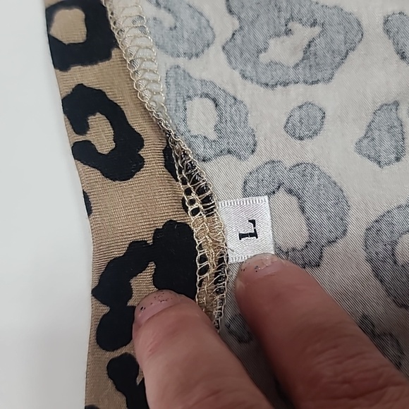 FREE  leopard blouse women's large - Picture 2 of 5